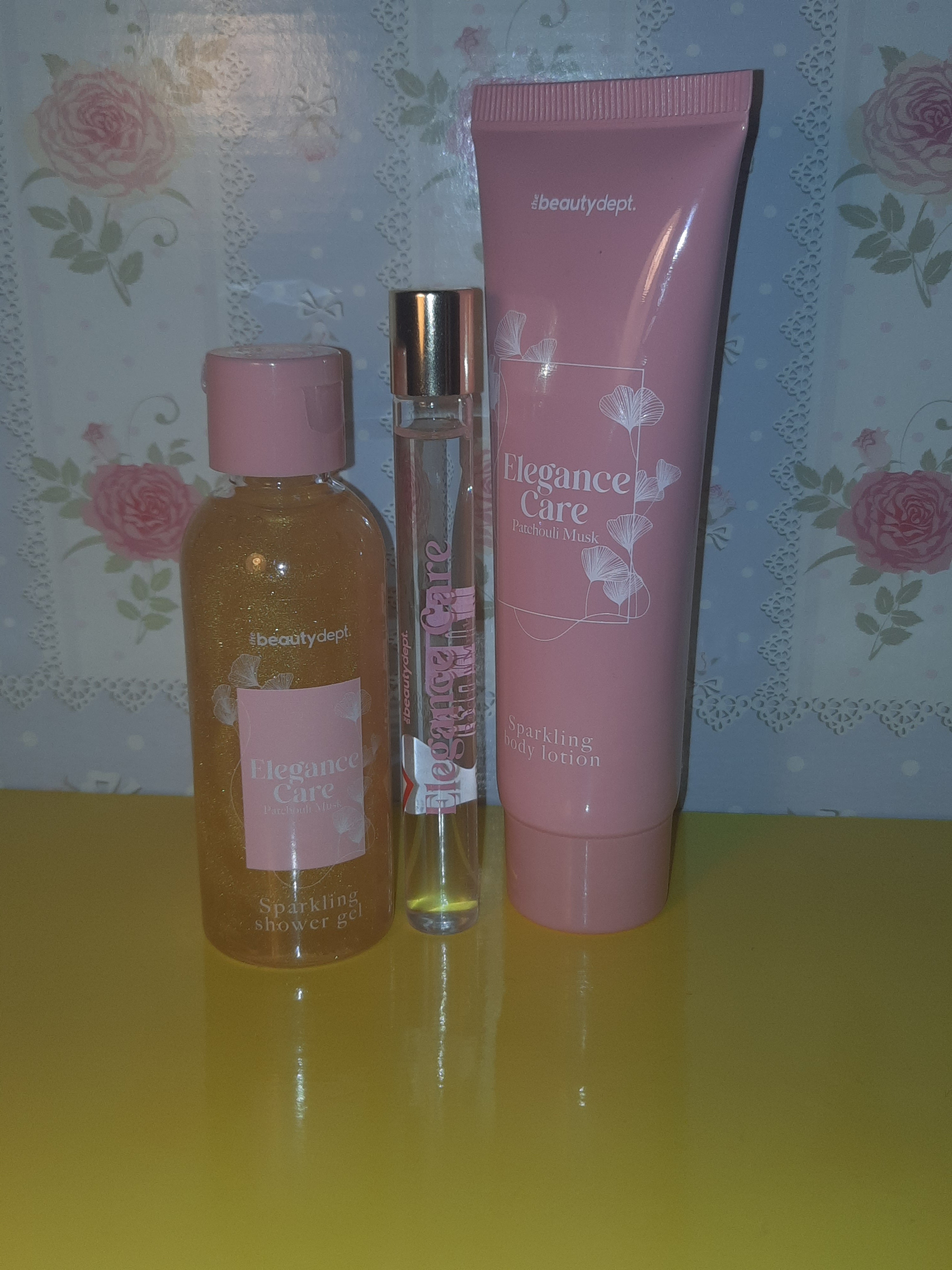Elegance care ,Set regalo per cura corpo e viso