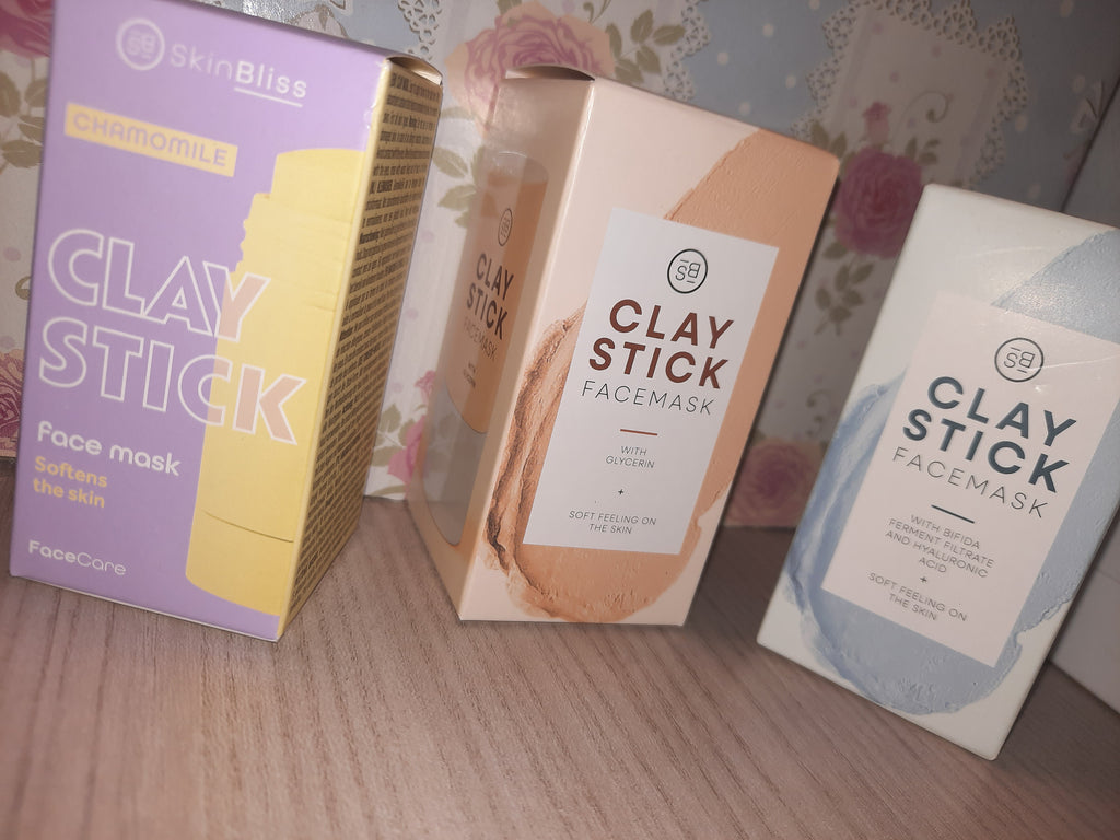 Skin Bliss linea instick per cura della pelle .